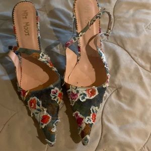 2 Inch sandals slightly worn credibly sexy